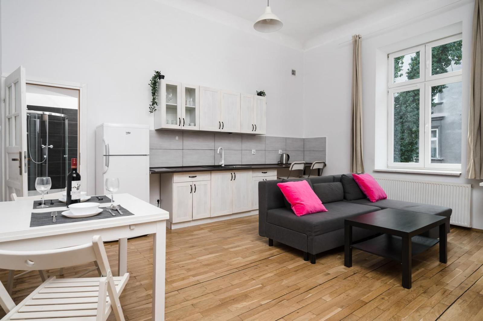 One-Bedroom Apartment